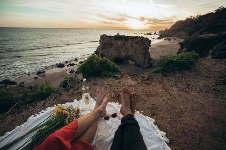 5 Beach Date Ideas for Couples, Romantic beach date for two!